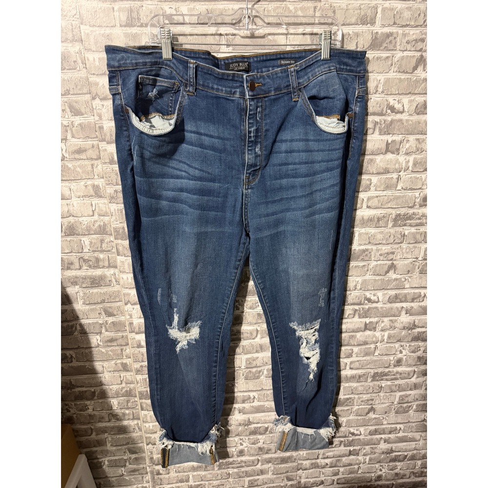 Judy Blue Skinny Fit Distressed Frayed Hem Jeans Medium Wash Denim Womens 22W